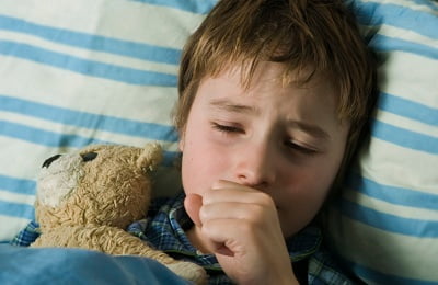 Потливость кашель без температуры у ребенка thumbnail